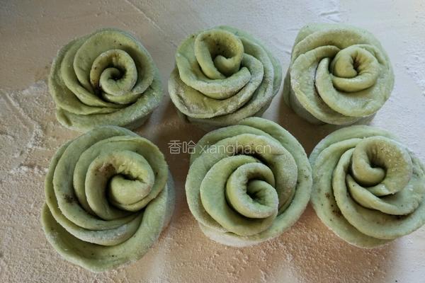 菠菜玫瑰花卷花式馒头的做法图解12