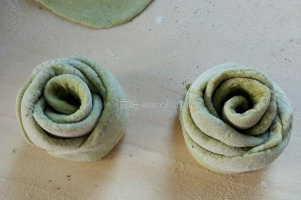 菠菜玫瑰花卷花式馒头的做法图解11