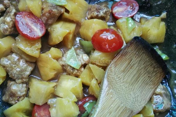 菠萝咕噜肉的做法图解7