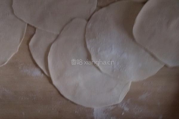 油煎韭菜鸡蛋馅饼的做法图解5