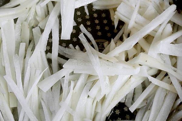 白萝卜丝炒黄豆的做法图解5