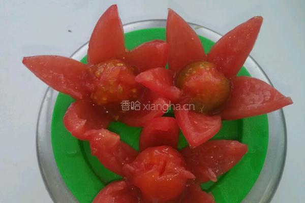 西红柿洒白糖的做法图解3