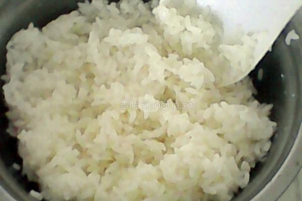 菠蘿炒飯的做法图解1