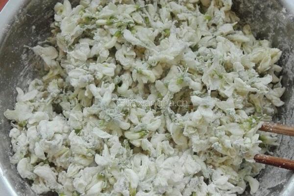 原味蒸槐花的做法图解4