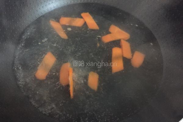 肉片炒青瓜的做法图解2