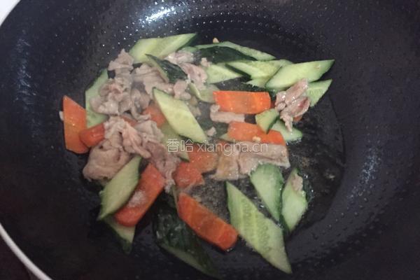 肉片炒青瓜的做法图解6