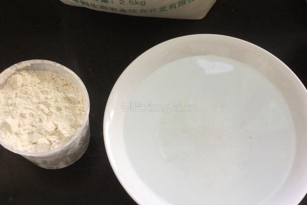 自制荞面灌肠的做法图解2