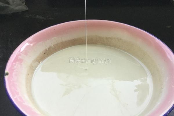自制荞面灌肠的做法图解6