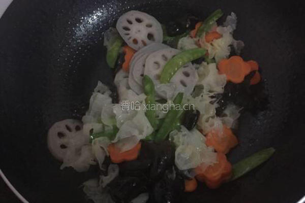 荷塘小炒的做法图解7