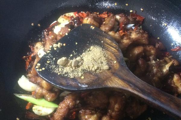 香辣鸡丁的做法图解11