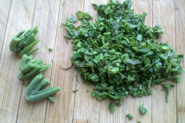 椿芽拌豆腐的做法图解3