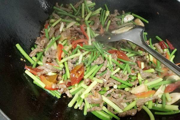 蒜苔牛肉丝的做法图解8