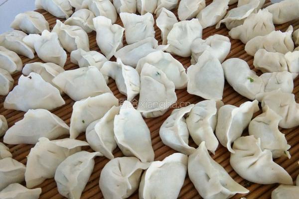 韭菜馅饺子的做法图解5