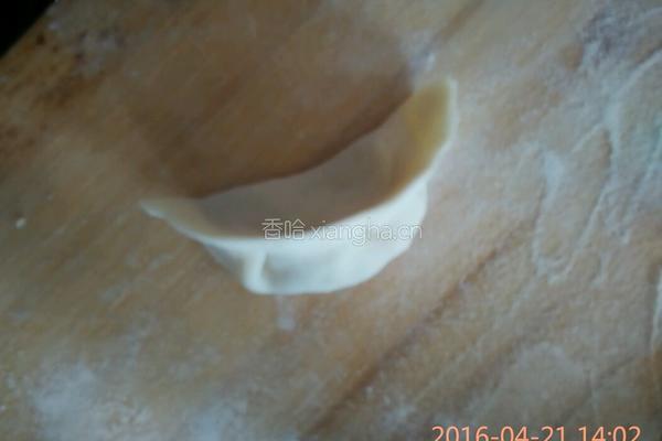 西葫芦三鲜水饺的做法图解9