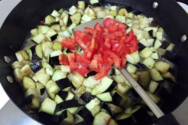 猪肉熬茄子的做法图解2