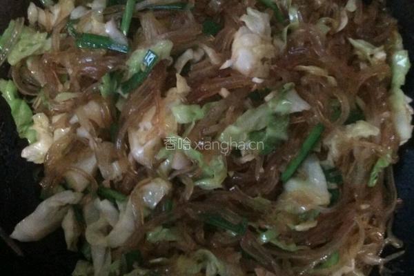 圆包菜炒红薯粉的做法图解5