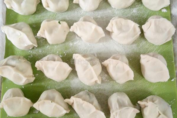 小白菜鸡蛋饺子