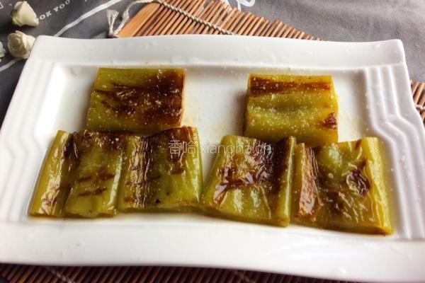 电饼铛版虎皮尖椒的做法图解3