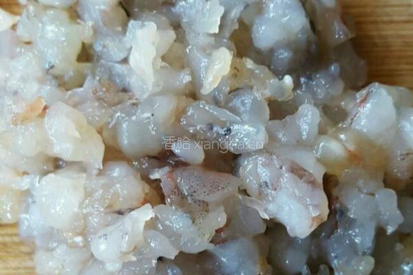 猪肉鲜虾大云吞的做法图解2