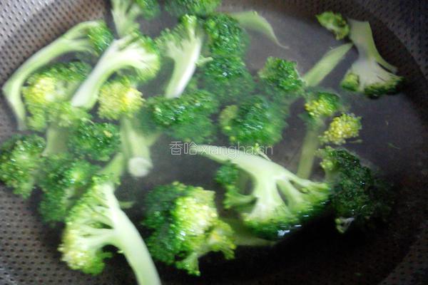 蚝油西蓝花的做法图解1