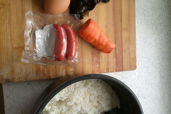 家常炒饭的做法图解1