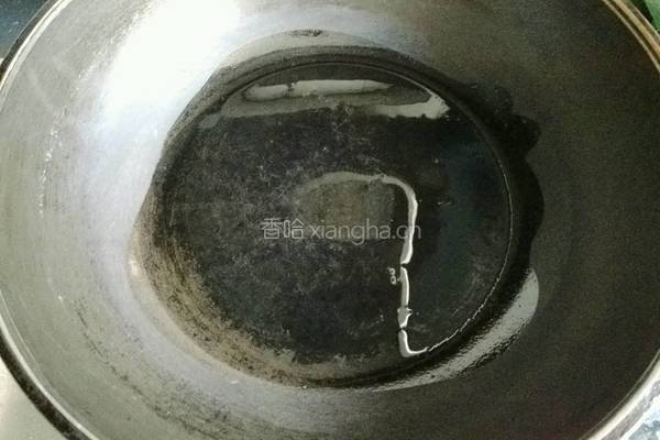 青椒炒虾仁的做法图解2