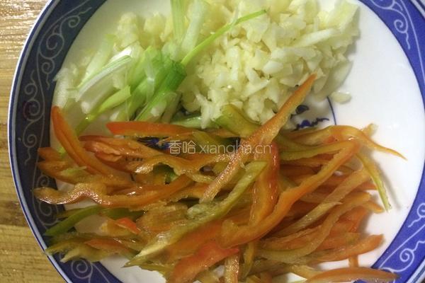 蒜香嫩南瓜的做法图解3