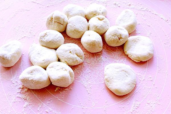 猪肉山芹菜饺子的做法图解9