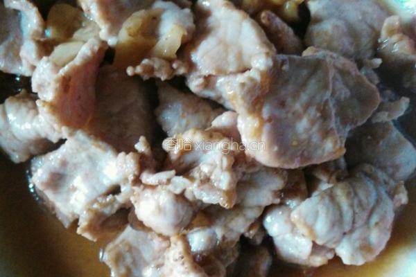 银耳子炒肉的做法图解4