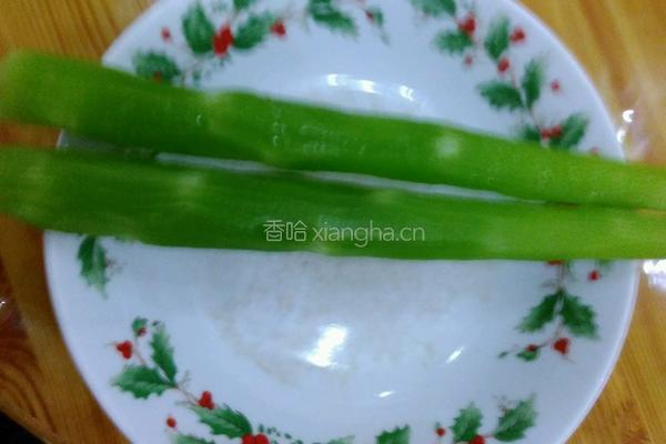 莴笋凉拌的做法图解1