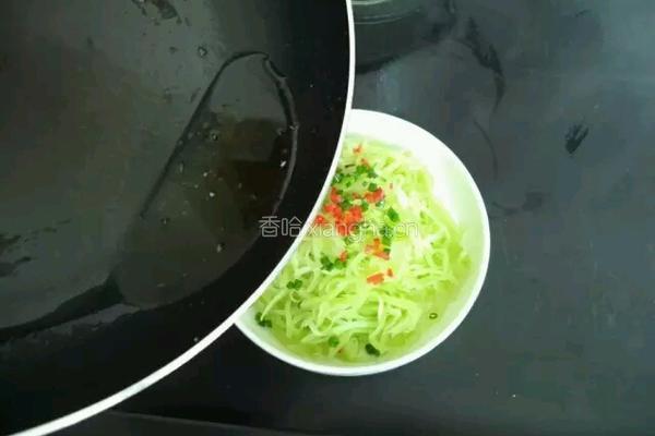 莴笋凉拌的做法图解5
