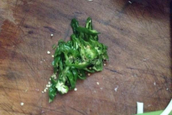竹笋炒肉的做法图解2