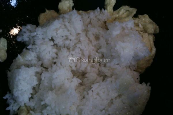蛋炒饭～无盐版的做法图解4