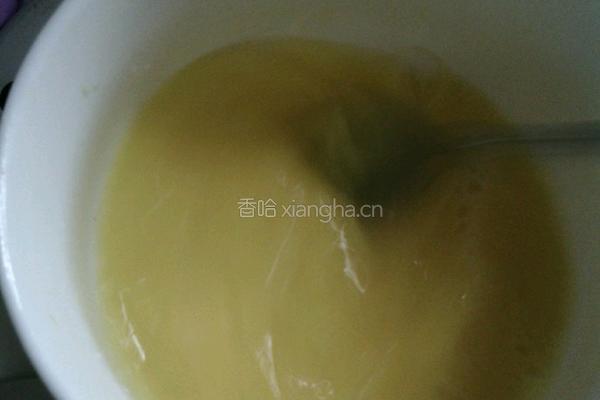蛋炒饭～无盐版的做法图解1