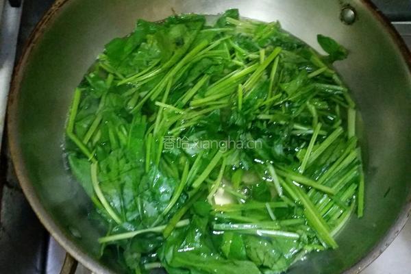 裙边拌粉丝菠菜的做法图解3