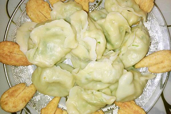 芋头韭菜肉馅饺子