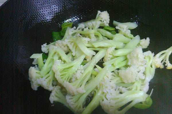 茄汁花菜的做法图解4