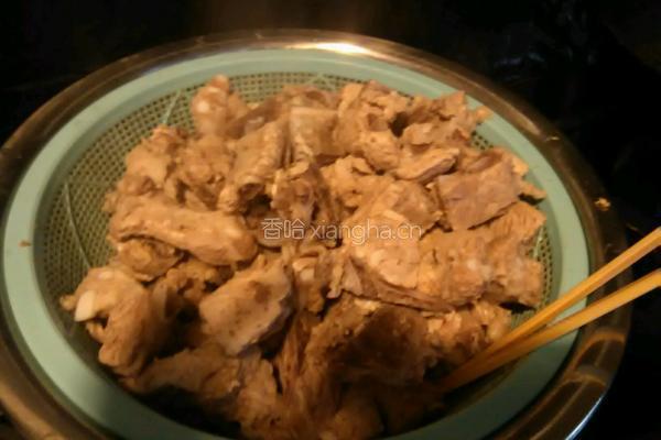 酱炖排骨的做法图解1