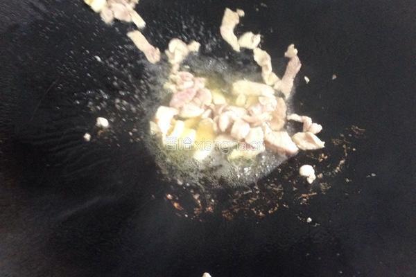木耳炒肉的做法图解7
