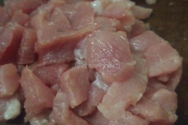 红烧肉浇汁小花菜的做法图解2