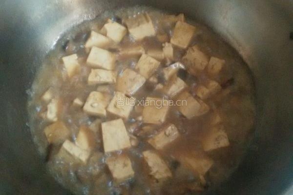 香菇炖豆腐的做法图解6