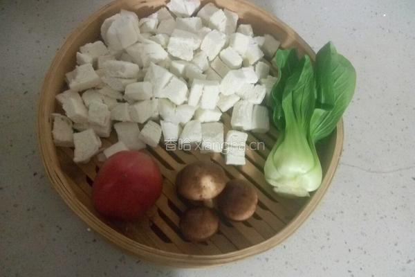 特色风味小吃 炒馍花的做法图解1