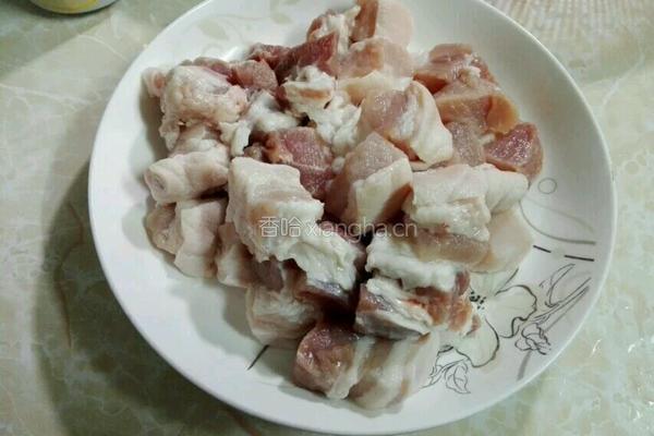 焦糖啤酒红烧肉的做法图解2