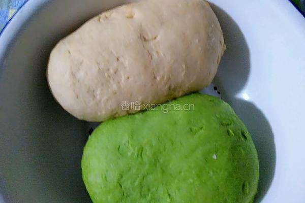 绿色蔬菜花卷的做法图解2