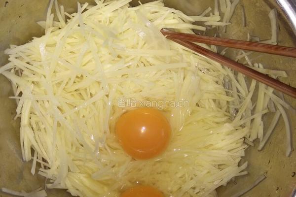 土豆丝饼的做法图解2