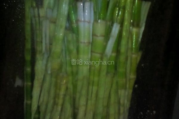 竹笋炒腊肉的做法图解5