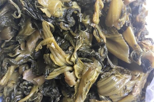 春笋炒酸菜的做法图解3