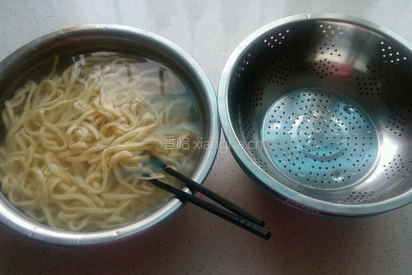 青椒肉丝炒蛋面的做法图解7