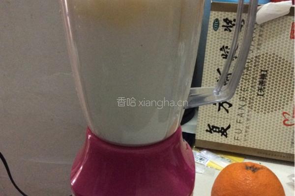 牛奶苹果汁的做法图解4