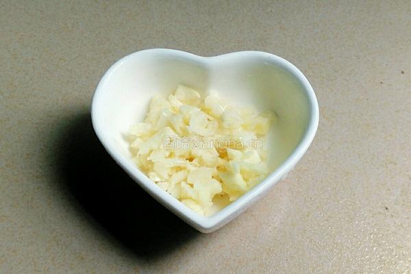 蒜香蚝油生菜的做法图解2
